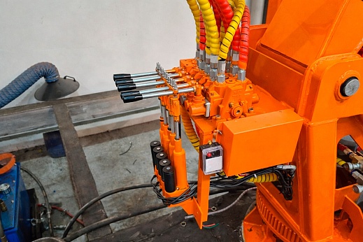 Бутобой стационарный БС-125-360