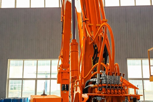 Бутобой стационарный БС-125-360