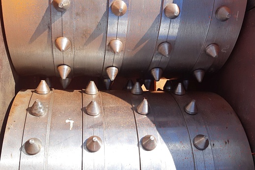 Дробилка валковая зубчатая ДВЗ-2М